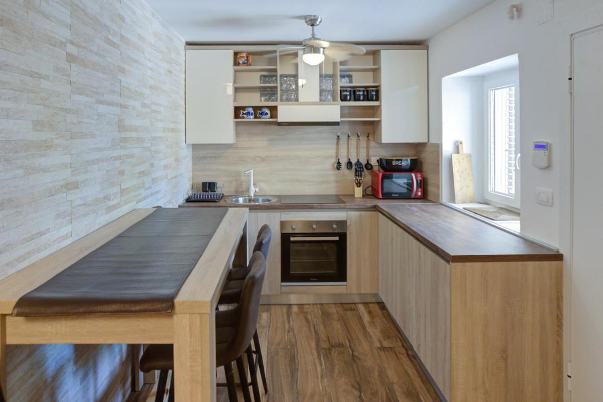 Cvrk Family House Novi Vinodolski Eksteriør bilde